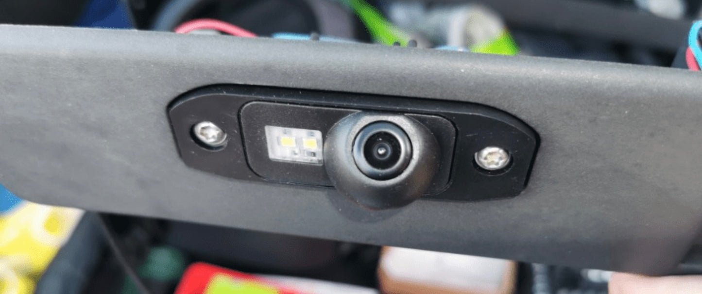 Volvo V50 Reverse View Rear Number Plate Light Camera (NTSC)