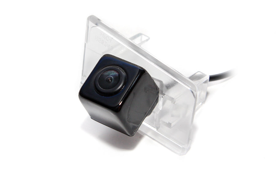 Suzuki Kizashi Reverse View Rear Number Plate Light Camera (NTSC)
