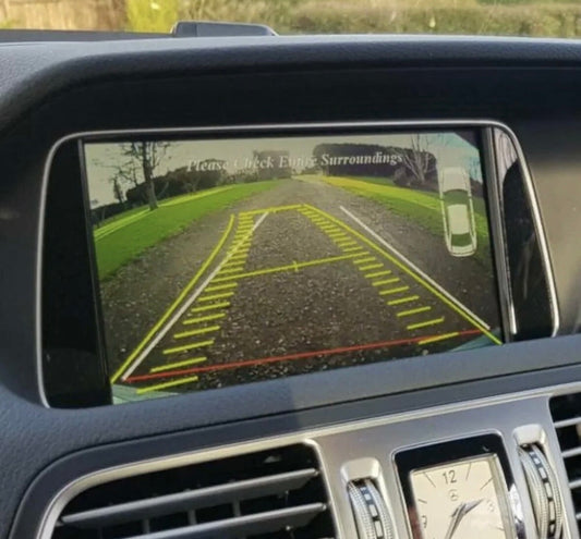 Reverse OEM Camera Integration Kit For Mercedes NTG 5 CLA CLS CLS GLA GLE Class