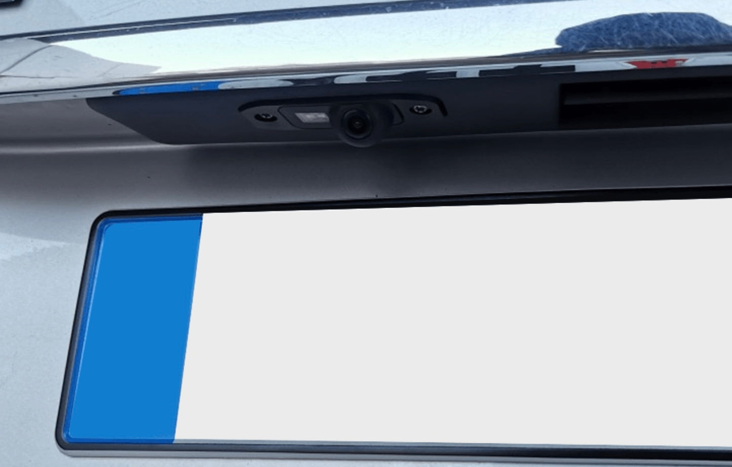 Volvo V50 Reverse View Rear Number Plate Light Camera (NTSC)