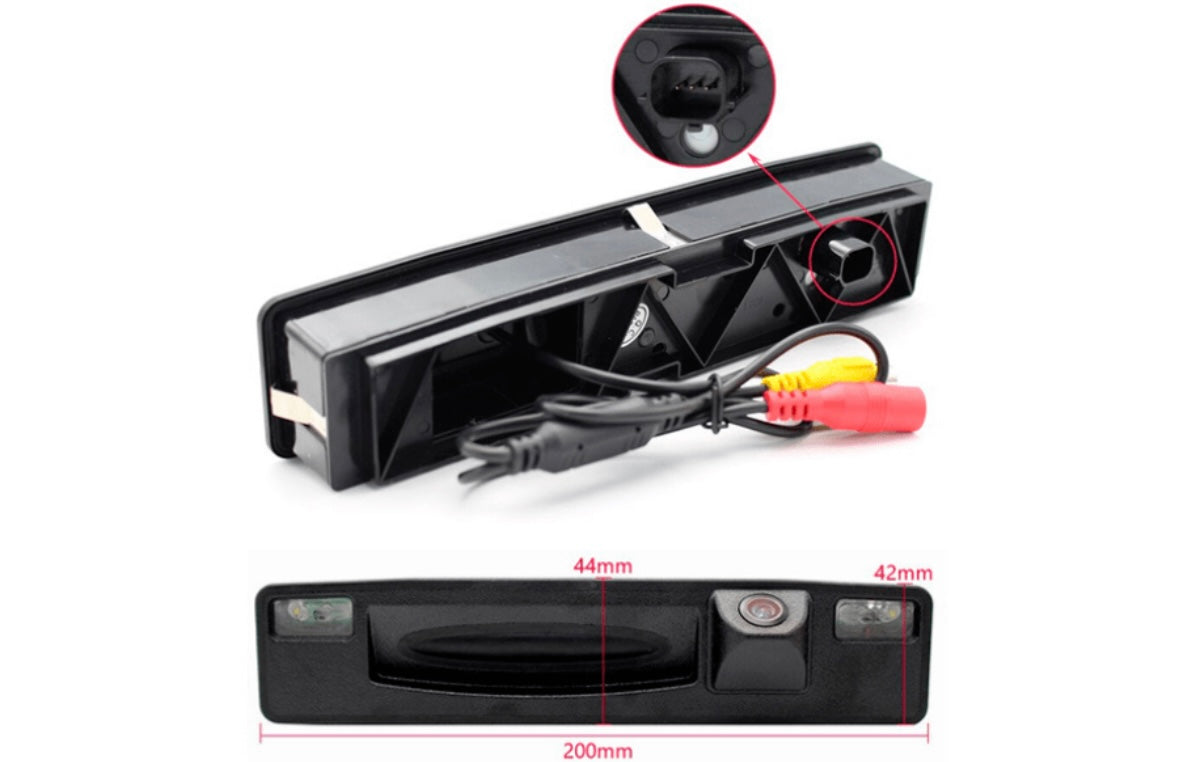 Ford Puma Reverse View Tailgate Handle Camera (NTSC)