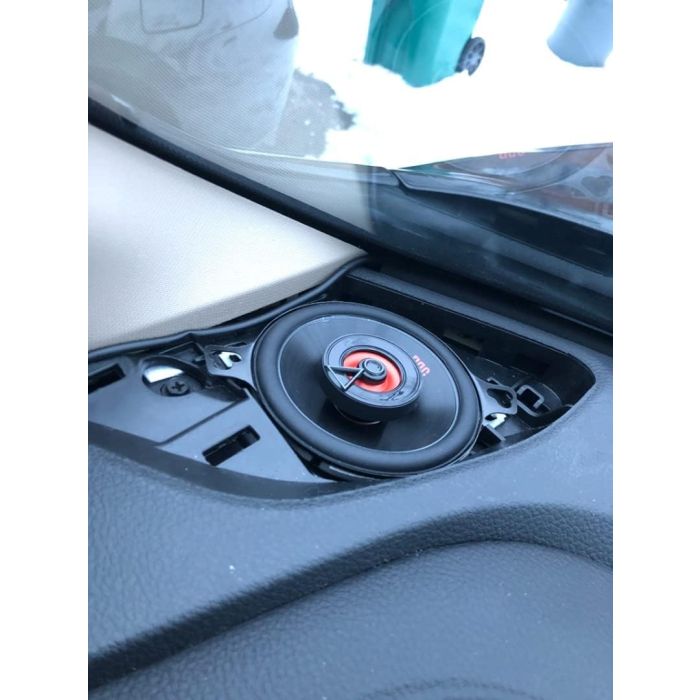 JBL Club 322F - Club Series 3.5 Inch 2-Way Car Coaxial Speakers